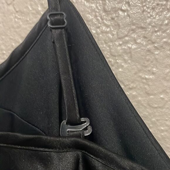 Xscape Black Pleated Maxi Mermaid Chiffon Gown Size 6 - Picture 6 of 10